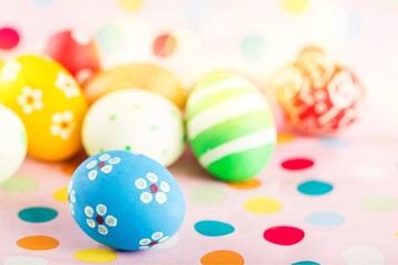 Fototapeta na wymiar Easter eggs isolated on background