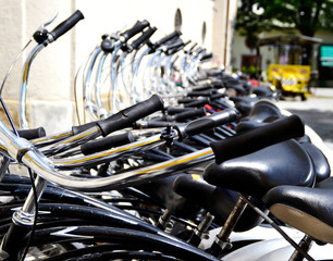 Fototapeta na wymiar Row of bicycles in Munich, Germany