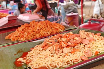Spaghetti at street food