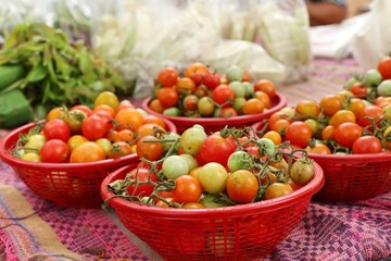 Fototapeta na wymiar tomatoes at the market