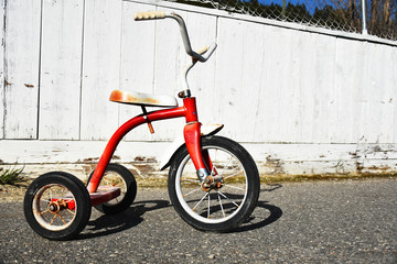 Fototapeta na wymiar Old Tricycle Bike