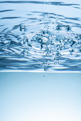 水中の気泡 コピースペース