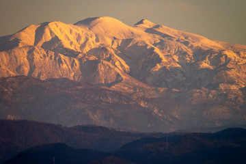 Naklejka premium 加賀市柴山潟から望む白山