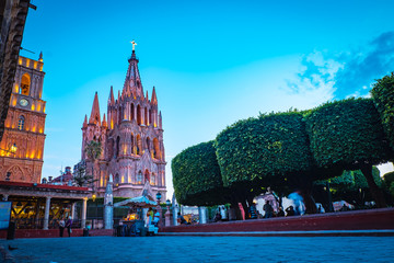 Obraz premium A Church in San Miguel de Allende, Mexico