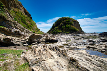 自然　奇怪岩の海岸