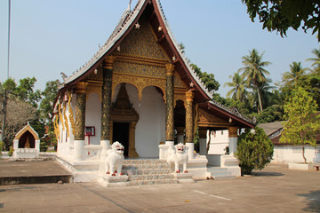 Fototapeta premium a buddhist temple (wat Syrimoungkoun Xaiyaram) in Luang Prabang (Laos)