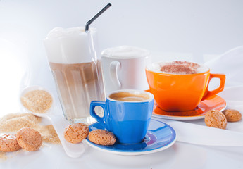 Kaffee und Cappuccino und Spresso