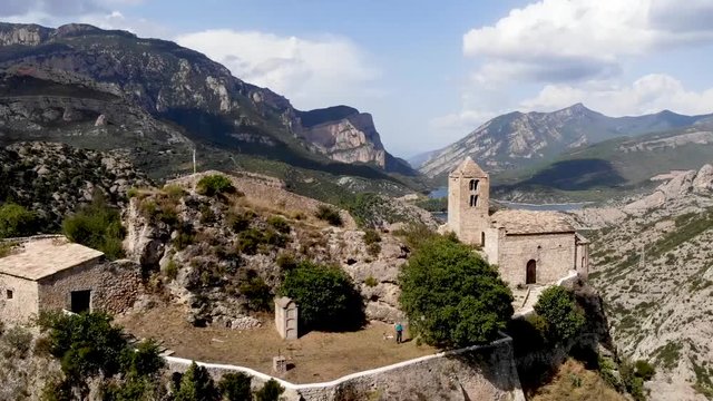 Mare de D&eacute;u de Castell-Llebre - Peramola - Oliana