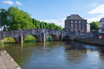 Fototapeta na wymiar Die Maria-Theresia-Brücke in Roermond/NL