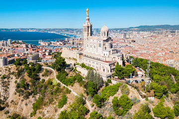 Notre Dame de la Garde, Marseille - obrazy, fototapety, plakaty