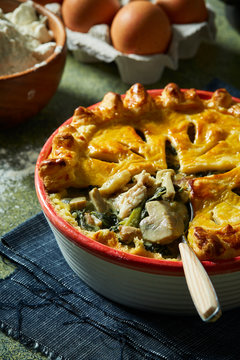english pie with chicken and spinach