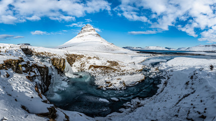 Frozen Kirkjufell