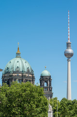 Dom und Fernsehturm in Berlin