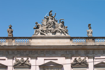 Fototapeta premium Fassadenschmuck am Zeughaus in Berlin