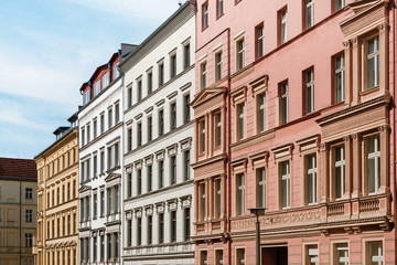 Fototapeta na wymiar street view of old , renovated buildings, colorful house facade , Berlin