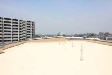 大規模修繕工事前の分譲マンションの屋上防水