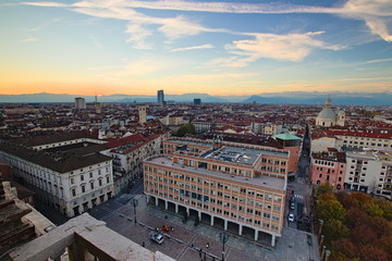 Obraz premium Aerial view from the Cathedral bell tower on the center of Turin at sunset in autumn