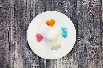 natural easter eggs dyeing with natural dye color