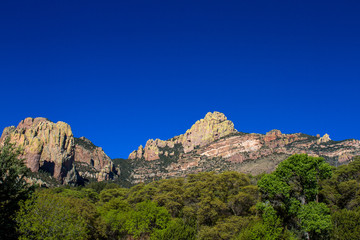 Fototapeta na wymiar The colorful Chiricahua Mountains are one of Arizona's famous sky islands