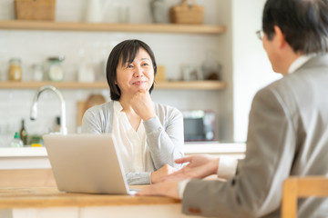 シニアミドル　営業