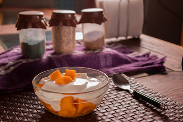 yogurt con mango