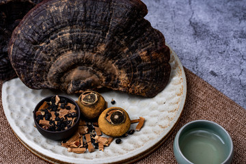 Black wolfberry Ganoderma lucidum tea packaged in sun-dried orange shell