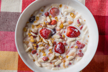 コーンフレーク Cornflakes and milk