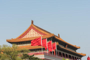Naklejka premium Flying flags on the Tiananmen tower