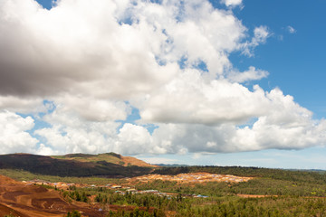 white clouds in the blue sky