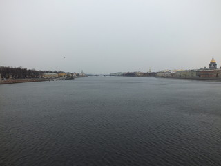 Fototapeta na wymiar river, view from the bridge