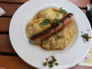Fränkische Bratwürste mit Kraut