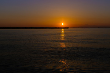 夕暮れの海岸