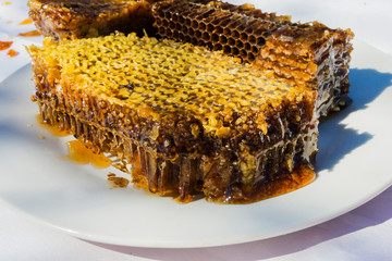 Honey in large quantities