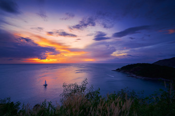 Fototapeta na wymiar sunset seascape on phuket thailand for beautiful skyline