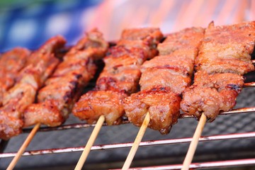 Roasted pork is delicious at street food
