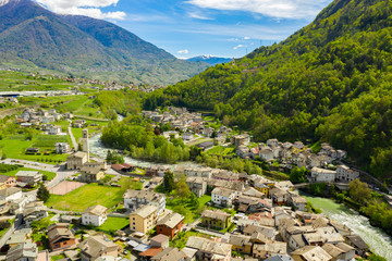 Fototapeta na wymiar Valtellina (IT) - Vista aerea della valle da Piateda verso est