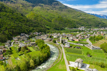 Valtellina (IT) - Vista aerea della valle da Piateda verso ovest