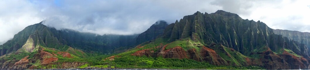 Fototapeta na wymiar The Napoli Coast in Kauai