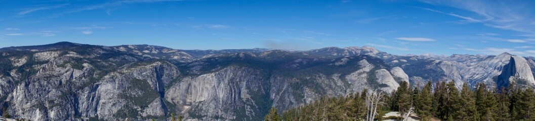 Naklejka premium Half Dome in Yosemite National Park