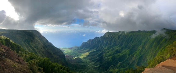 The Napoli Coast in Kauai © Kenton
