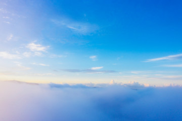 Obraz premium Beautiful sunlight above clouds