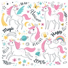Estores personalizados infantiles con tu foto Unicorns collection. Vector illustration of cute cartoon white Unicorns in doodle style with pink mane. Isolated on white background.