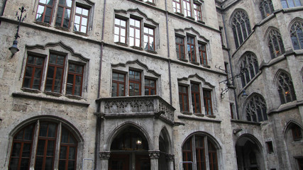 Fototapeta na wymiar facade of building in munich