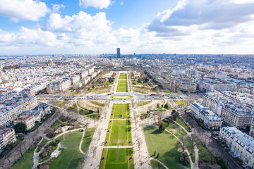 エッフェル塔から見たパリの景色