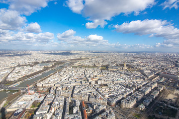 エッフェル塔から見たパリの景色
