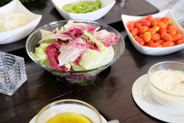 Fototapeta na wymiar salad in a bowl