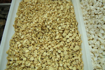 Astragalus membranaceus