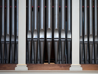 Obraz premium Detail of the pipes of an ancient organ.