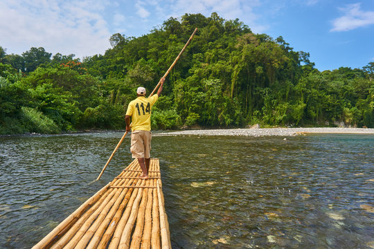 Bambus Raft Tour auf dem Rio Grande in Jamaika 