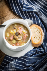 The sour soup made of rye flour.